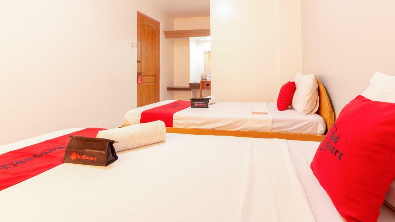 Hotel Reddoorz @ Paterno Street Tacloban Exteriér fotografie