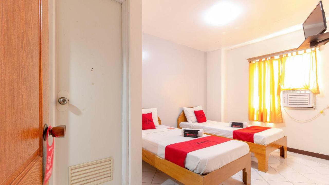 Hotel Reddoorz @ Paterno Street Tacloban Exteriér fotografie
