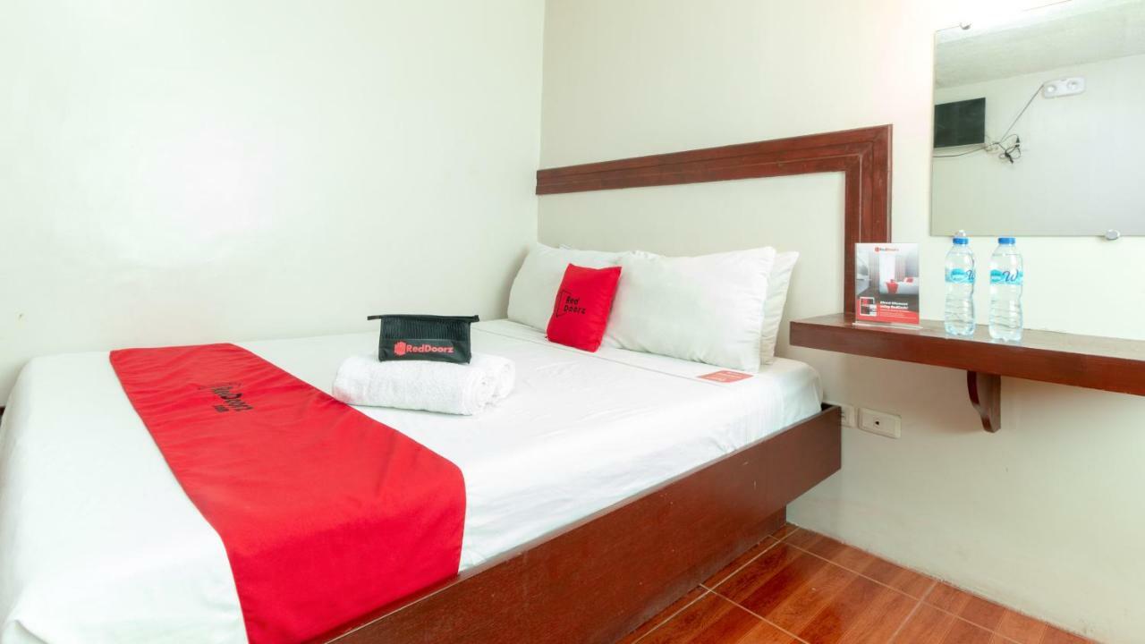 Hotel Reddoorz @ Paterno Street Tacloban Exteriér fotografie