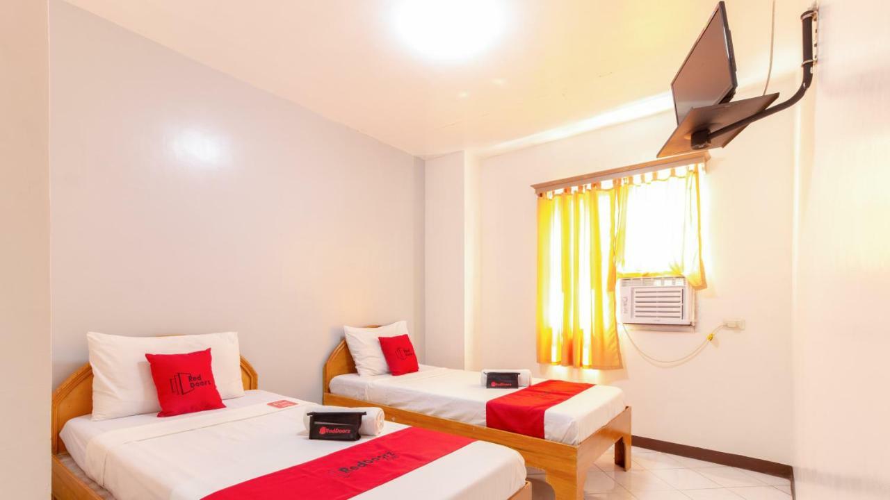 Hotel Reddoorz @ Paterno Street Tacloban Exteriér fotografie