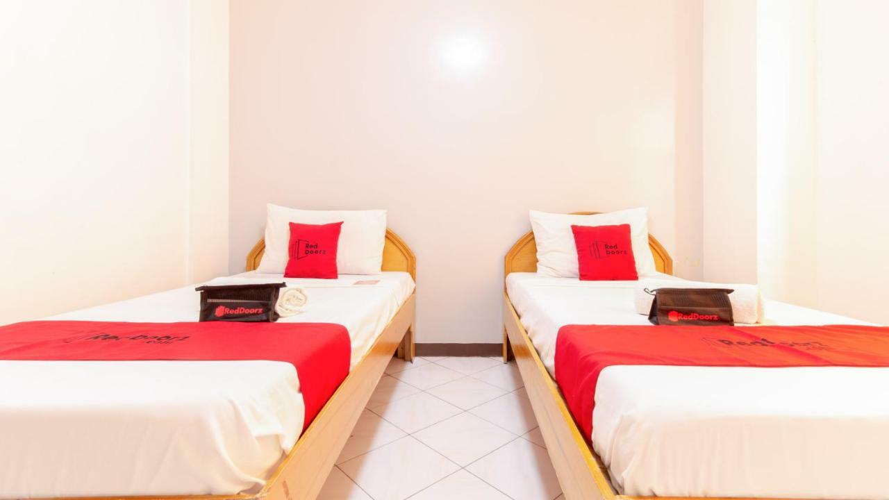 Hotel Reddoorz @ Paterno Street Tacloban Exteriér fotografie