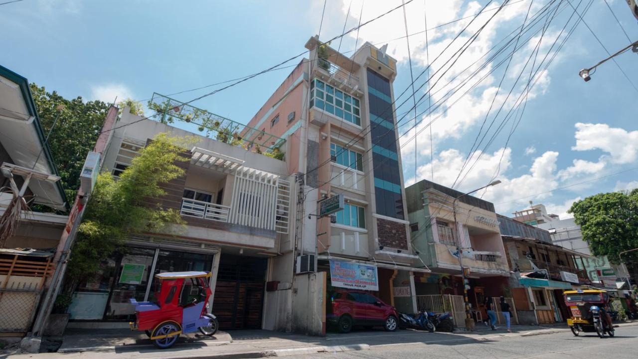 Hotel Reddoorz @ Paterno Street Tacloban Exteriér fotografie