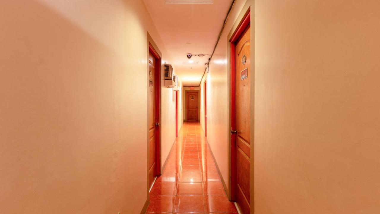 Hotel Reddoorz @ Paterno Street Tacloban Exteriér fotografie